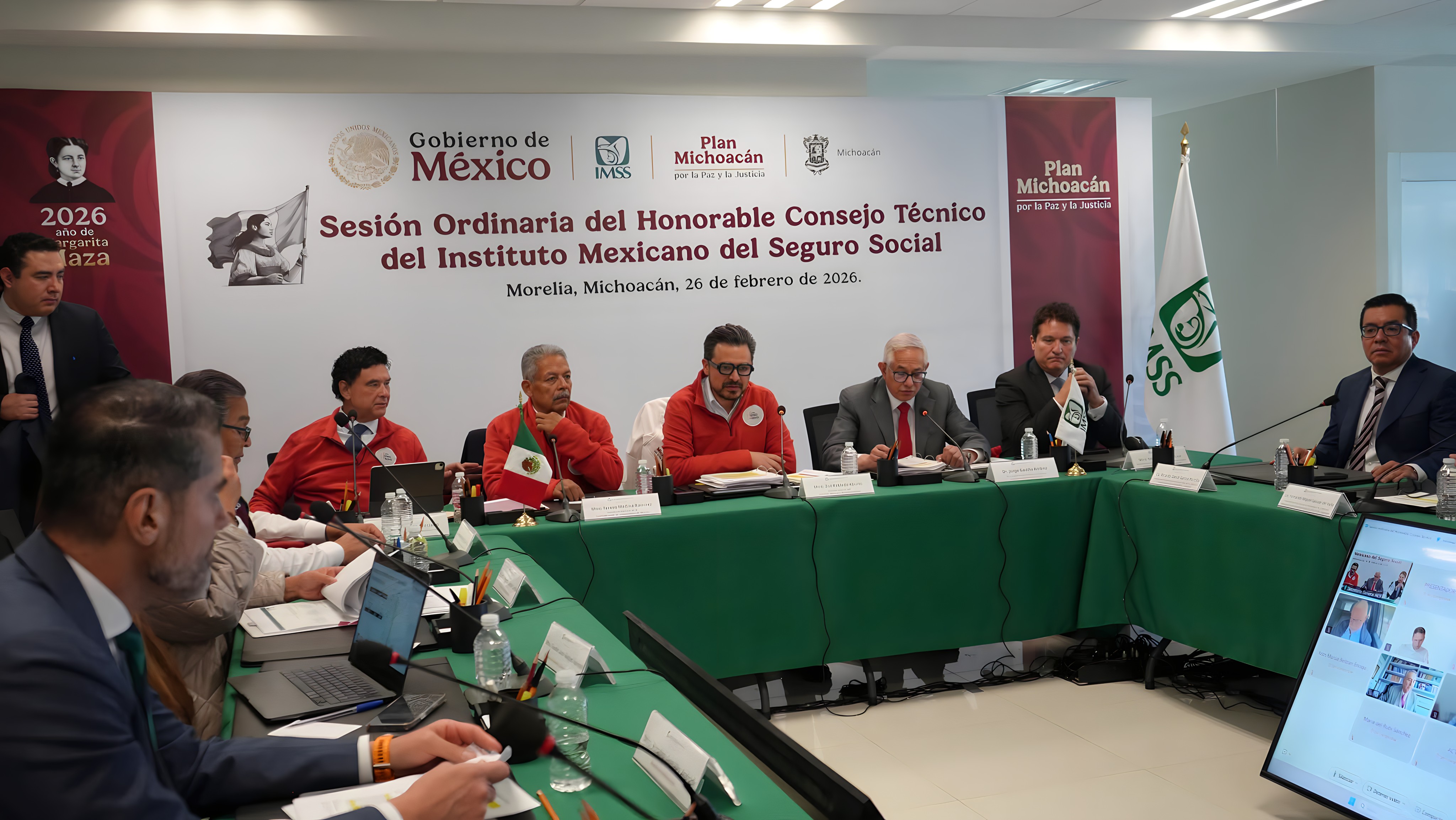 El Maestro Tereso Medina se reúne con Director del IMSS.