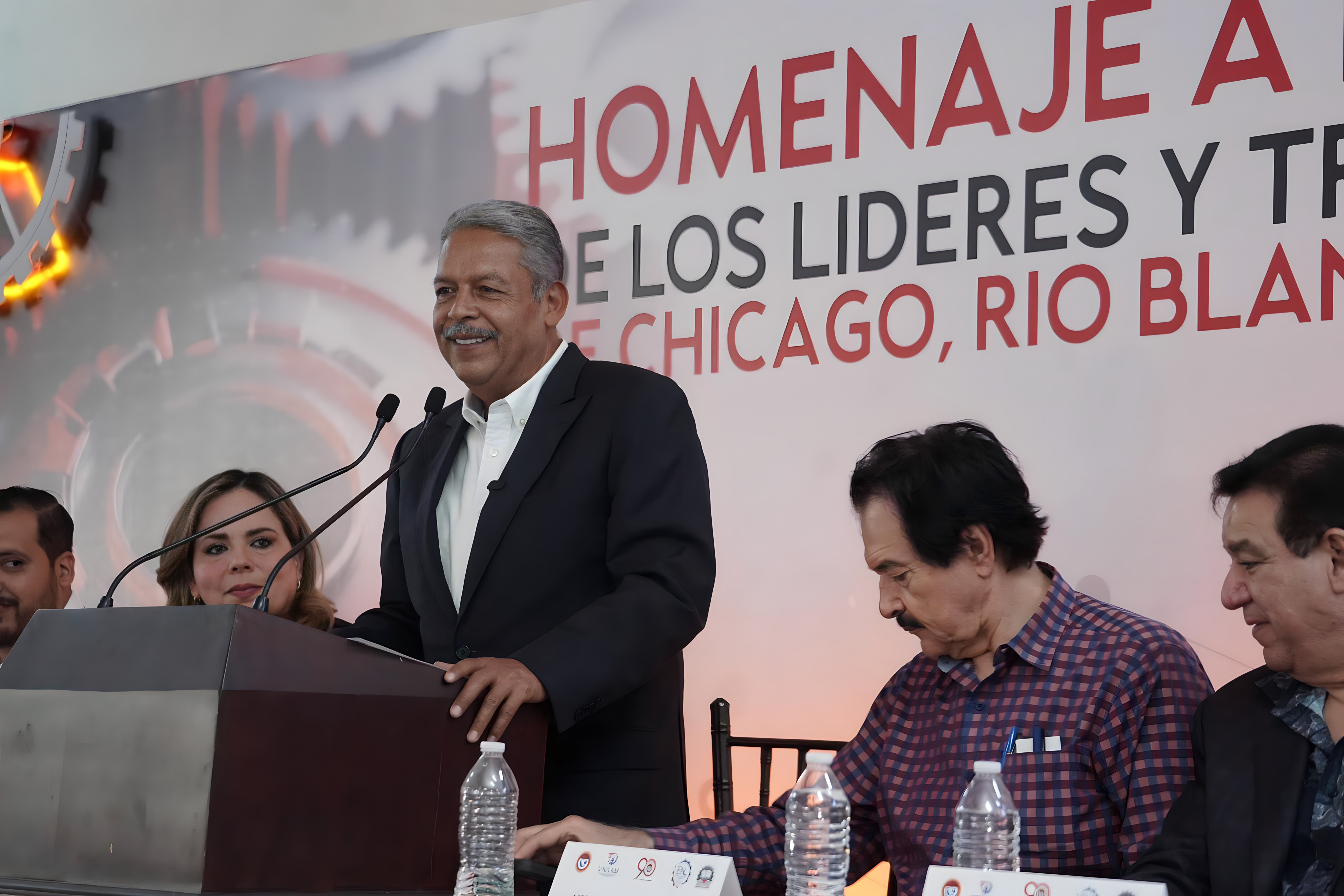 Homenaje a la lucha histórica de las líderes y trabajadores de Chicago, Cananea y Río Blanco.