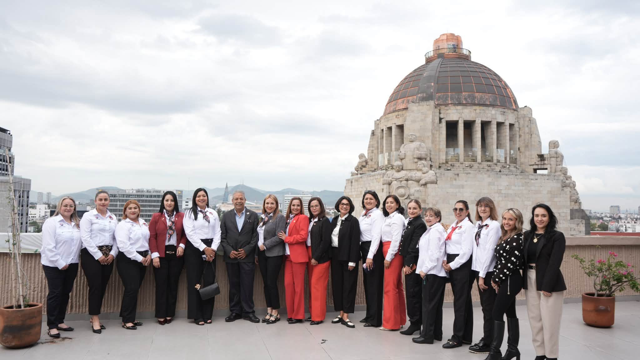 Cercanía y compromiso con las mujeres trabajadoras de Coahuila.