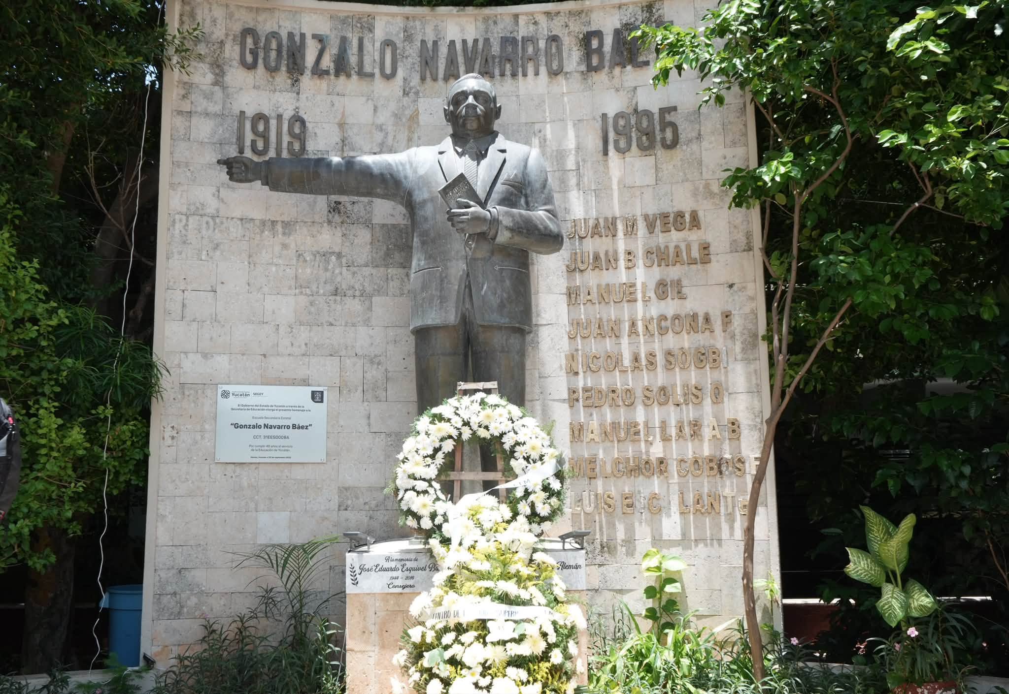 Guardia de Honor en memoria de Gonzalo Navarro Báez.