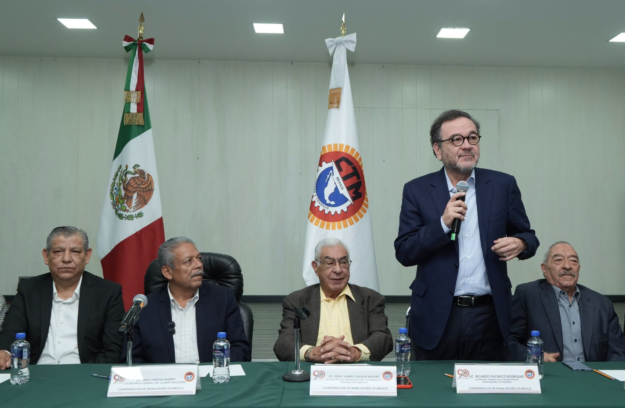 Federación Regional de Trabajadores Laguneros de Durango refrenda unidad y fuerza sindical.