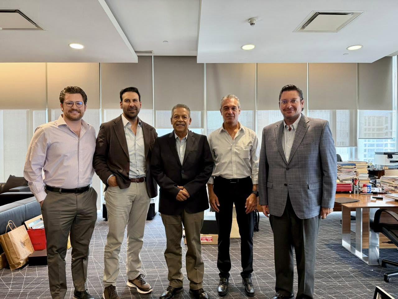 Reunión con Carlos Slim Domit.