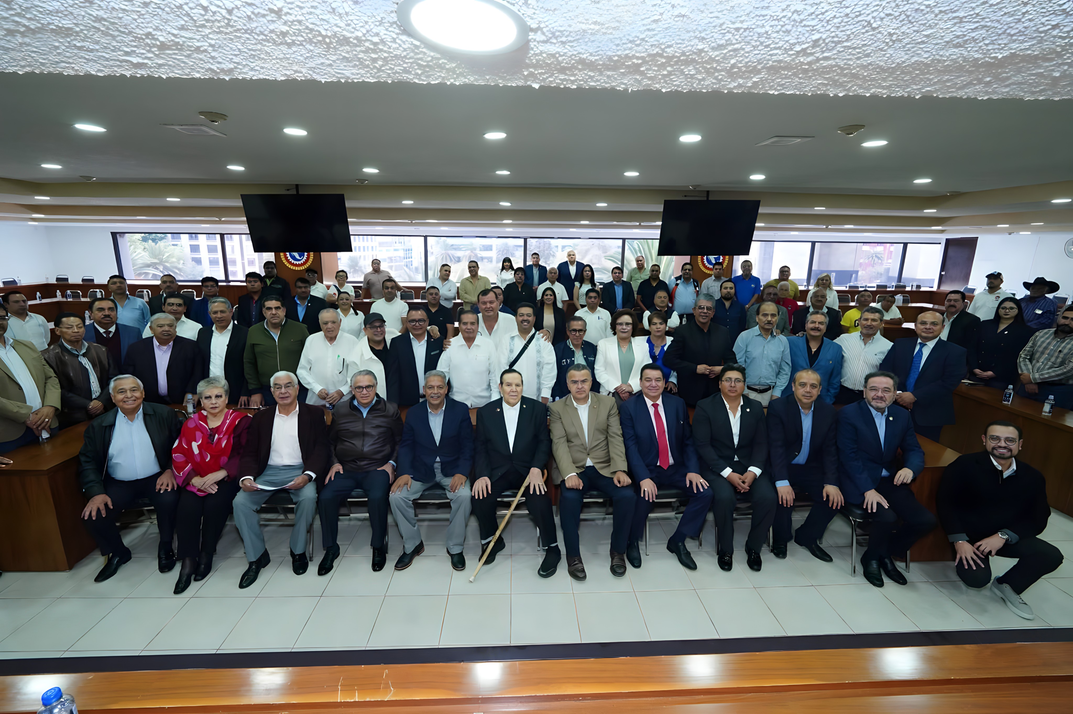 Reunión con Federación de Trabajadores del Estado de México.