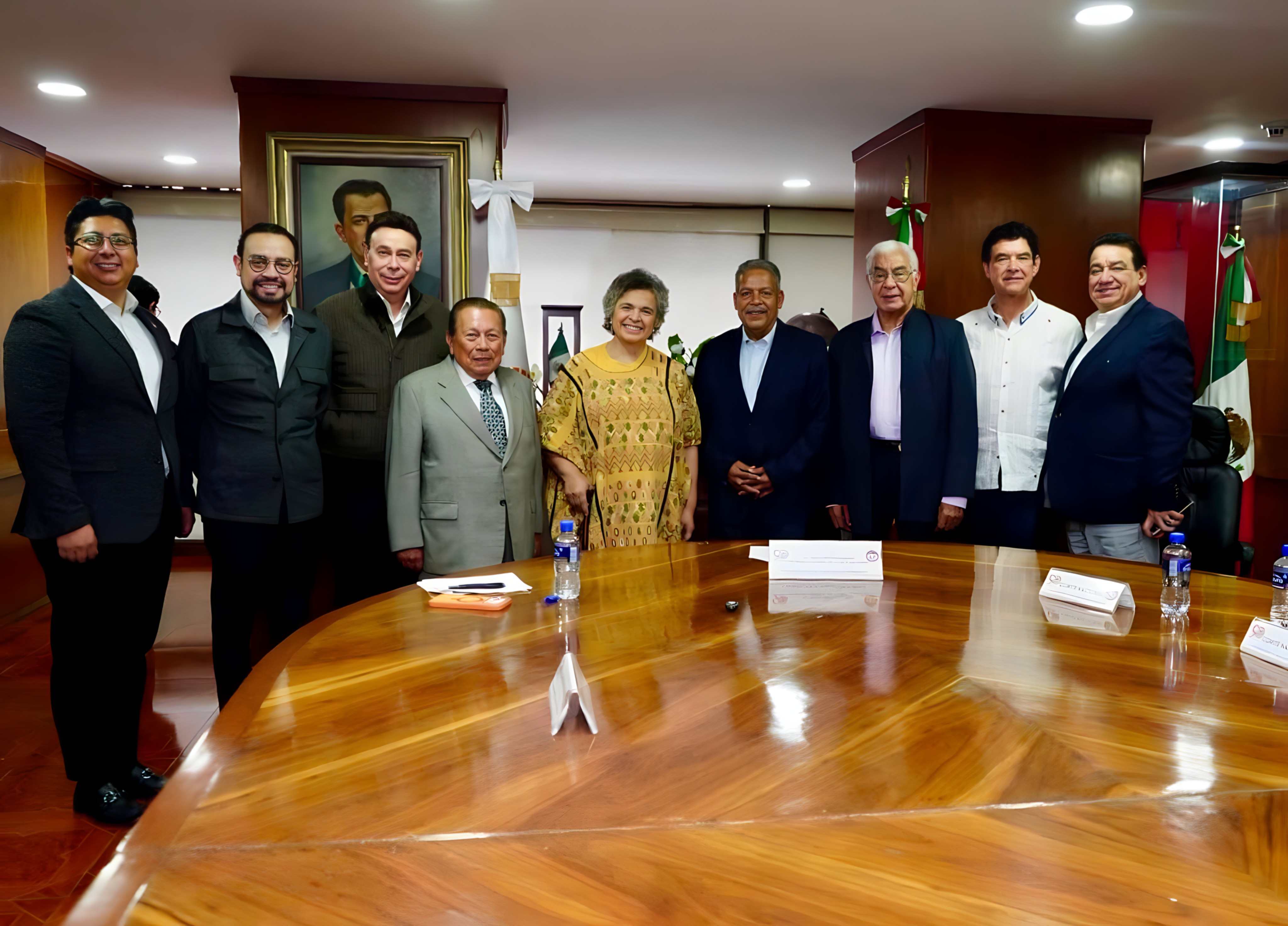Encuentro con la Lic. Beatriz Paredes Rangel.