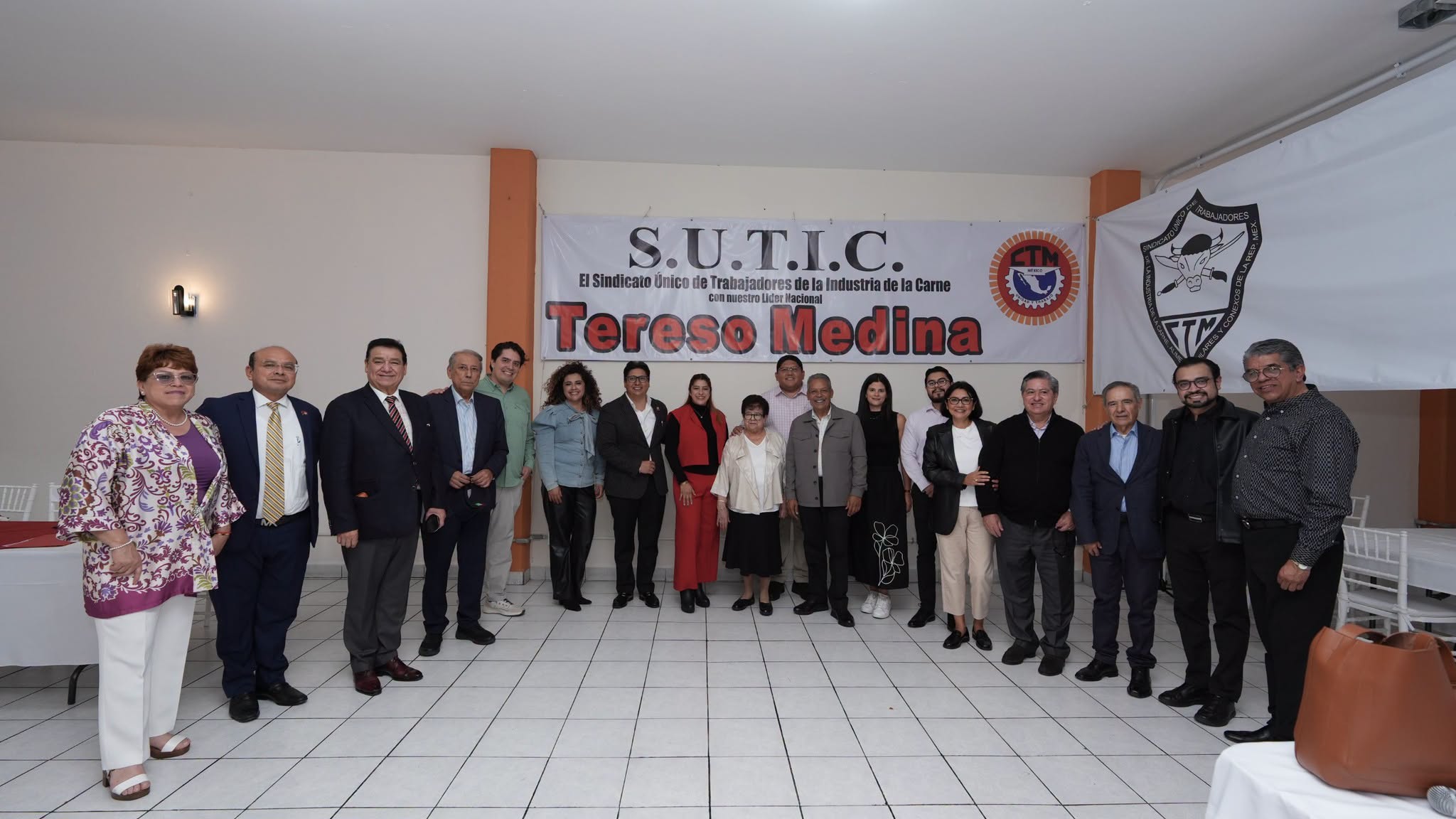 Tereso Medina reafirma unidad y cercanía con integrantes del SUTIC.