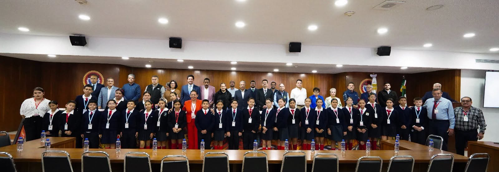 CTM reconoce el esfuerzo académico de niñas y niños.